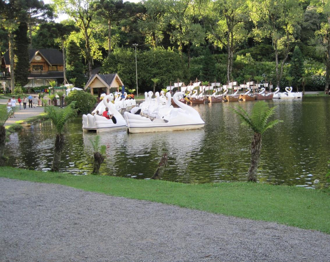 Apartamento Refugio Do Ipe Em Gramado - Proximo Ao Lago Negro Buitenkant foto